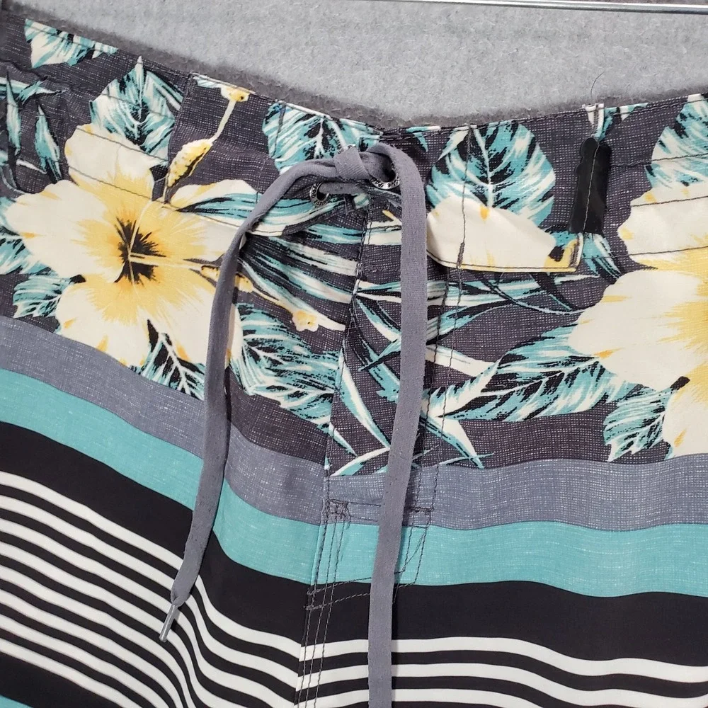 Palmwave Men Swimwear 34‎ Gray Floral Board Shorts Surf